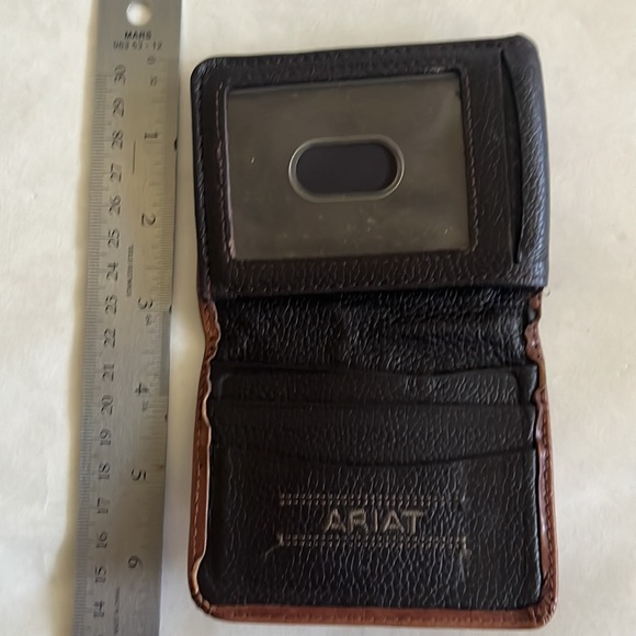 ARIAT Trifold Leather Wallet - Picture 3 of 7